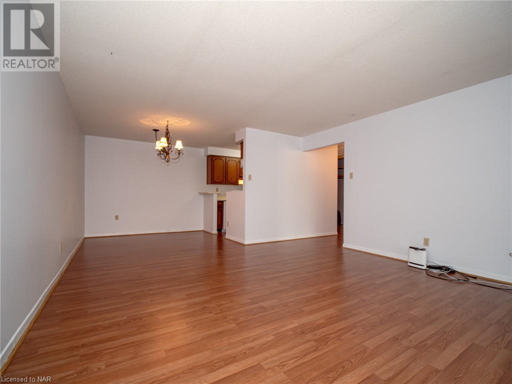 276 Oakdale Avenue Unit# 101, St. Catharines, Ontario  L2P 3S5 - Photo 5 - 40602482