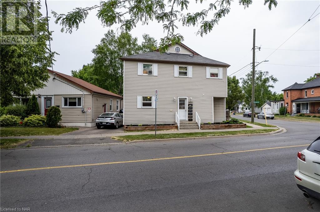 93 Carlton Street, St. Catharines, Ontario  L2R 1R1 - Photo 2 - 40601246