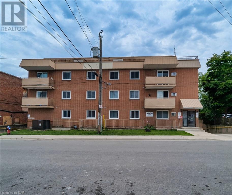 4692 Crysler Avenue Unit# 305, Niagara Falls, Ontario  L2E 3V8 - Photo 3 - 40615107