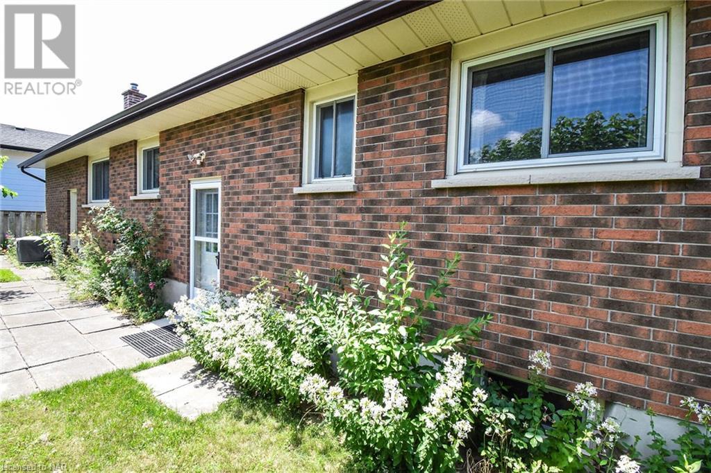 24 Shade Tree Crescent, St. Catharines, Ontario  L2M 7G5 - Photo 32 - 40618228