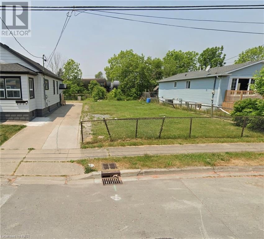 290 Deere Street, Welland, Ontario  L3B 2L8 - Photo 3 - 40628432