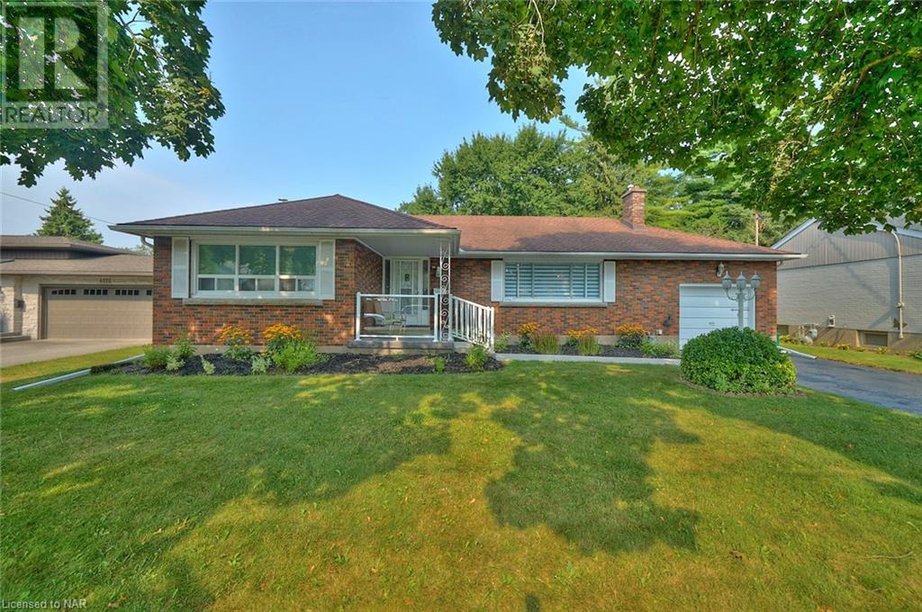 6361 CLARE Crescent, niagara falls, Ontario