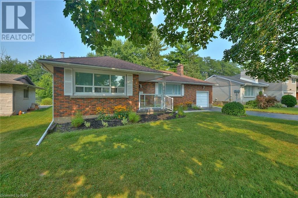 6361 Clare Crescent, Niagara Falls, Ontario  L2G 2C9 - Photo 3 - 40627279