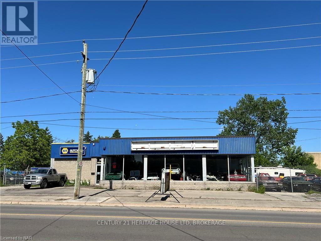 355 KING STREET, port colborne (878 - sugarloaf), Ontario