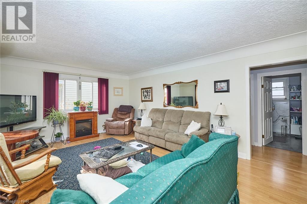 725 South Pelham Road, Welland (770 - West Welland), Ontario  L3C 3C9 - Photo 11 - X9413435