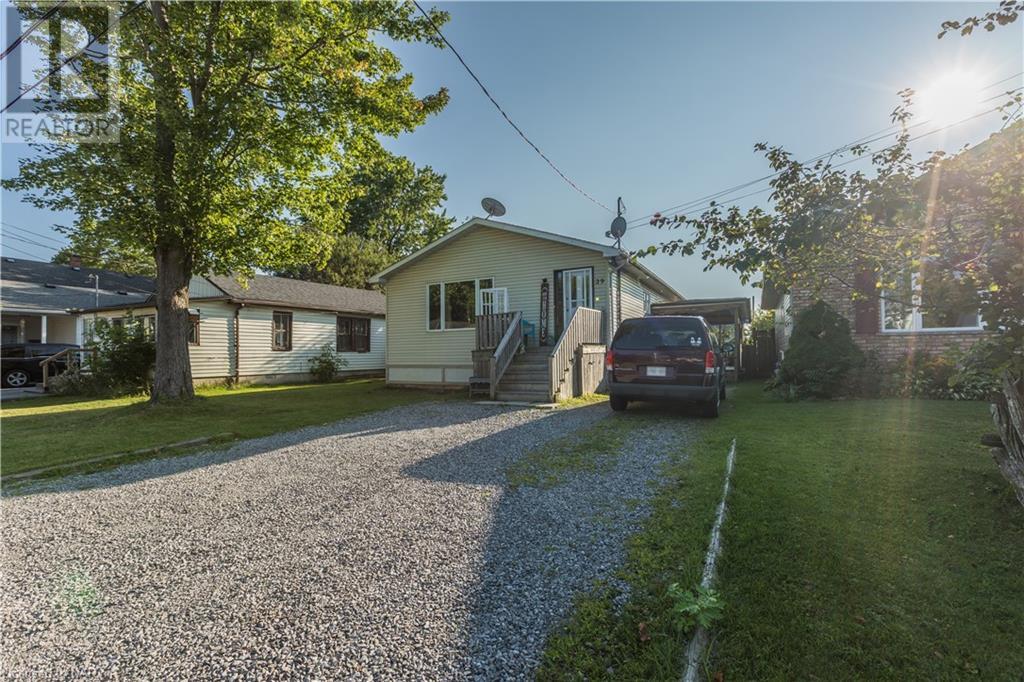 29 Lillian Place, Fort Erie (333 - Lakeshore), Ontario  L2A 5M1 - Photo 3 - X9413684