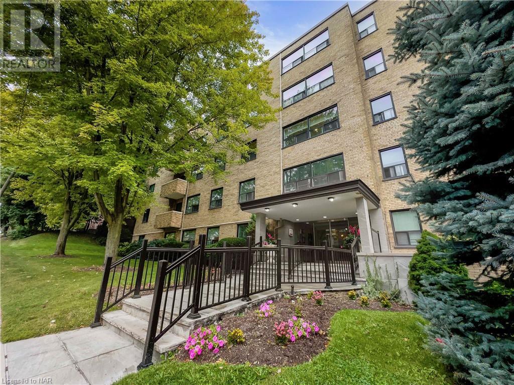 2 Ridelle Avenue Unit# 505, Toronto, Ontario  M6B 1H4 - Photo 3 - 40641814