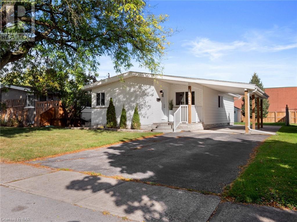 6763 COOPER DRIVE, niagara falls (220 - oldfield), Ontario