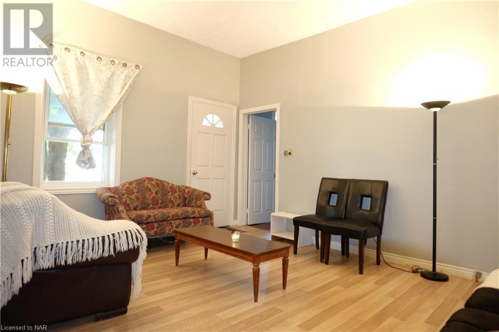 9 Woodland Avenue Unit# (Main Floor), St. Catharines, Ontario  L2R 5A1 - Photo 7 - 40647200