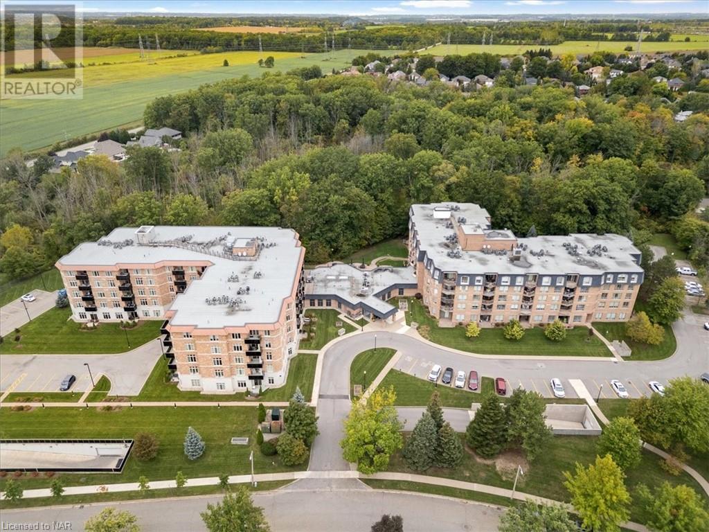 8111 FOREST GLEN Drive Unit# 225, niagara falls, Ontario