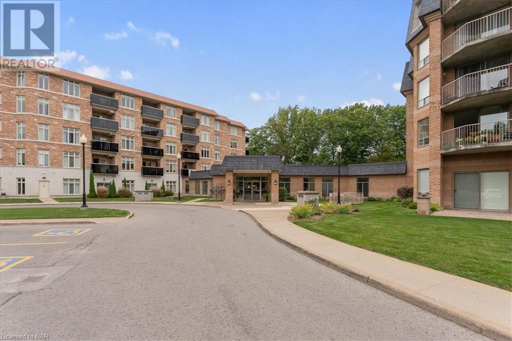 8111 Forest Glen Drive Unit# 225, Niagara Falls, Ontario  L2H 2Y7 - Photo 4 - 40659555