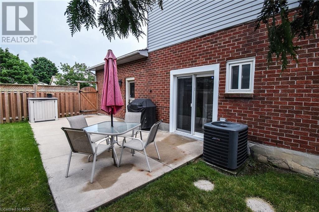 29 Capri Street, Thorold (558 - Confederation Heights), Ontario  L2V 4W7 - Photo 47 - X9415345