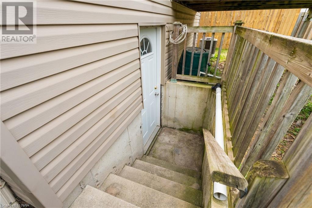 1 Thornton Street, St. Catharines, Ontario  L2P 1T9 - Photo 40 - 40666699