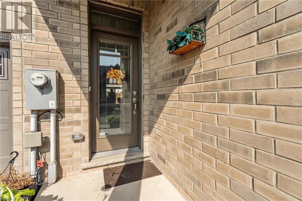 23 Cosmopolitan Common, St. Catharines, Ontario  L2M 0B8 - Photo 2 - 40666738