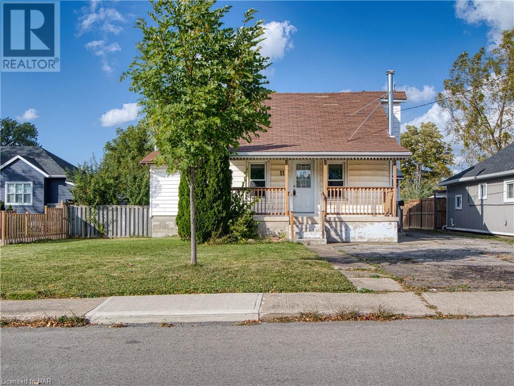 11 Hazel Street, St. Catharines, Ontario  L2T 1E2 - Photo 3 - 40667298