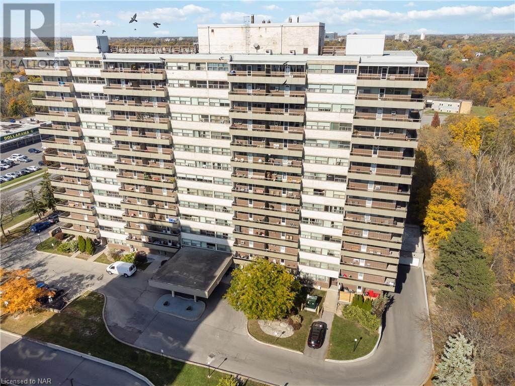 215 Glenridge Avenue Unit# 409, St. Catharines, Ontario  L2T 3J7 - Photo 3 - 40667154