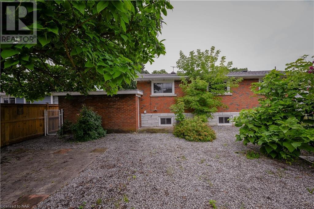 72 Wakelin Terrace, St. Catharines, Ontario  L2M 5K9 - Photo 24 - 40667501