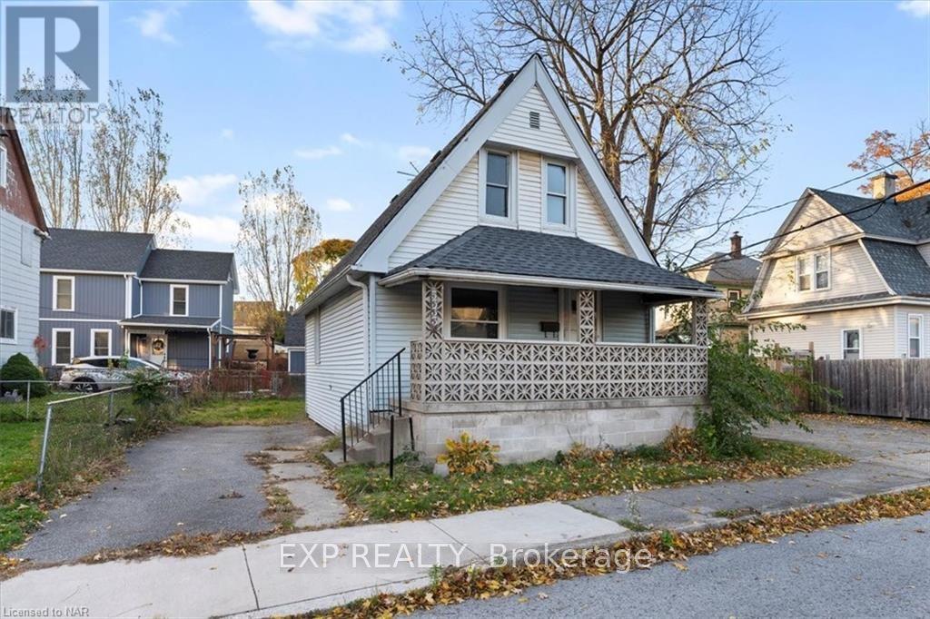 5333 COLLEGE CRESCENT, niagara falls (210 - downtown), Ontario