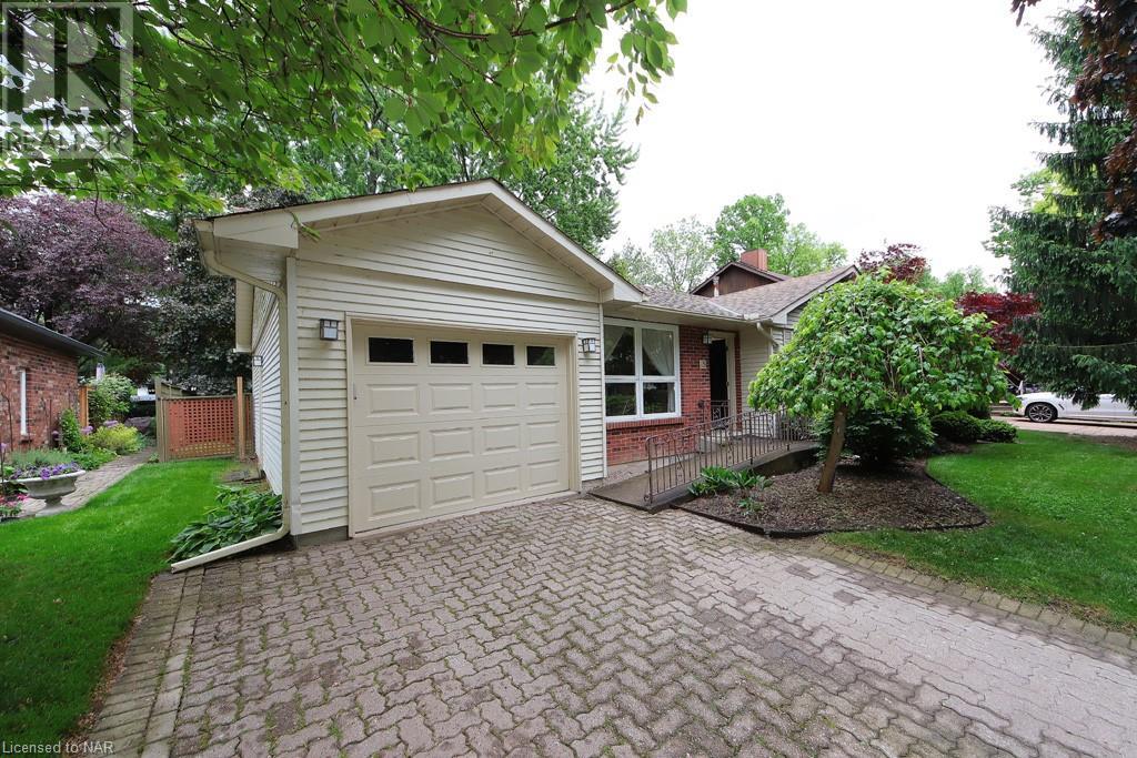 15 Oak Drive, Niagara-On-The-Lake (101 - Town), Ontario  L0S 1J0 - Photo 2 - X9866934