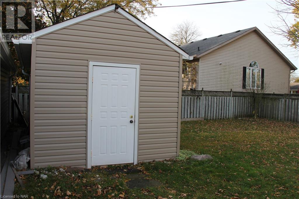 6398 Crawford Street, Niagara Falls (212 - Morrison), Ontario  L2E 5Z1 - Photo 3 - X9897554