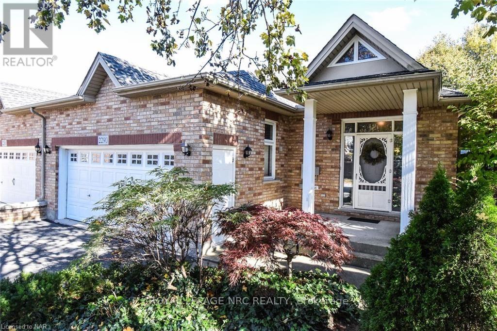 2290 Stonehaven Avenue, Niagara Falls (206 - Stamford), Ontario  L2J 4K1 - Photo 2 - X9887720