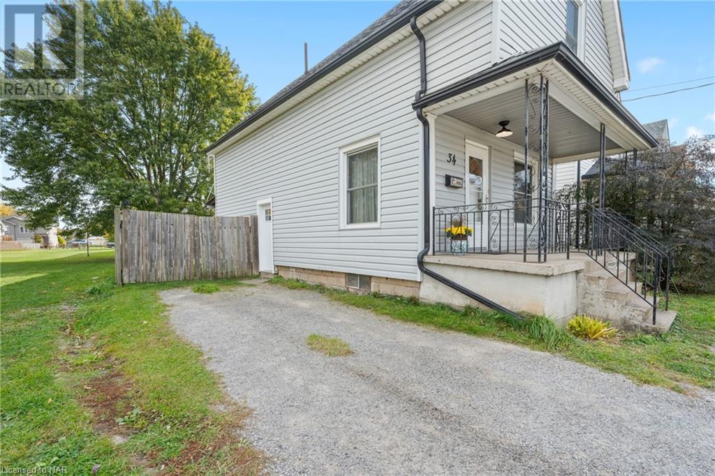 34 Tasker Street, St. Catharines (450 - E. Chester), Ontario  L2R 3Z8 - Photo 2 - X9903612