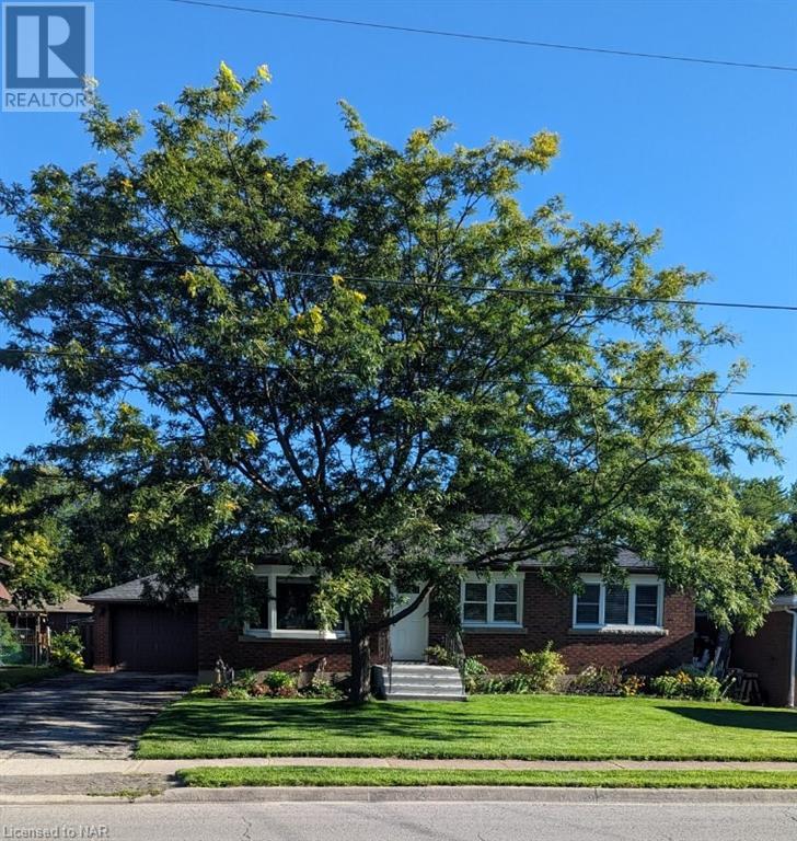 5881 CARMAN STREET, niagara falls (205 - church's lane), Ontario