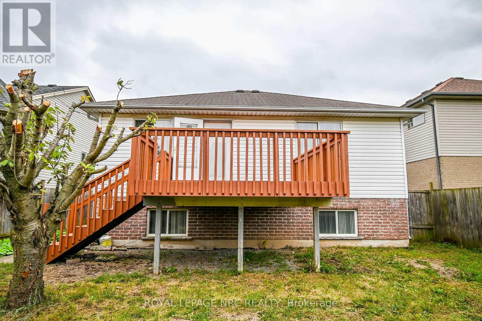 7005 Kelly Drive, Niagara Falls (219 - Forestview), Ontario  L2H 3J9 - Photo 6 - X10420798