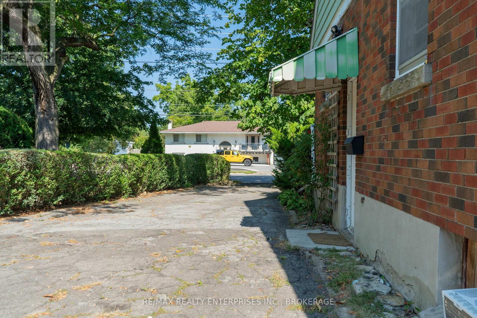 496 Carlton Street, St. Catharines (444 - Carlton/bunting), Ontario  L2M 4X3 - Photo 31 - X10422031