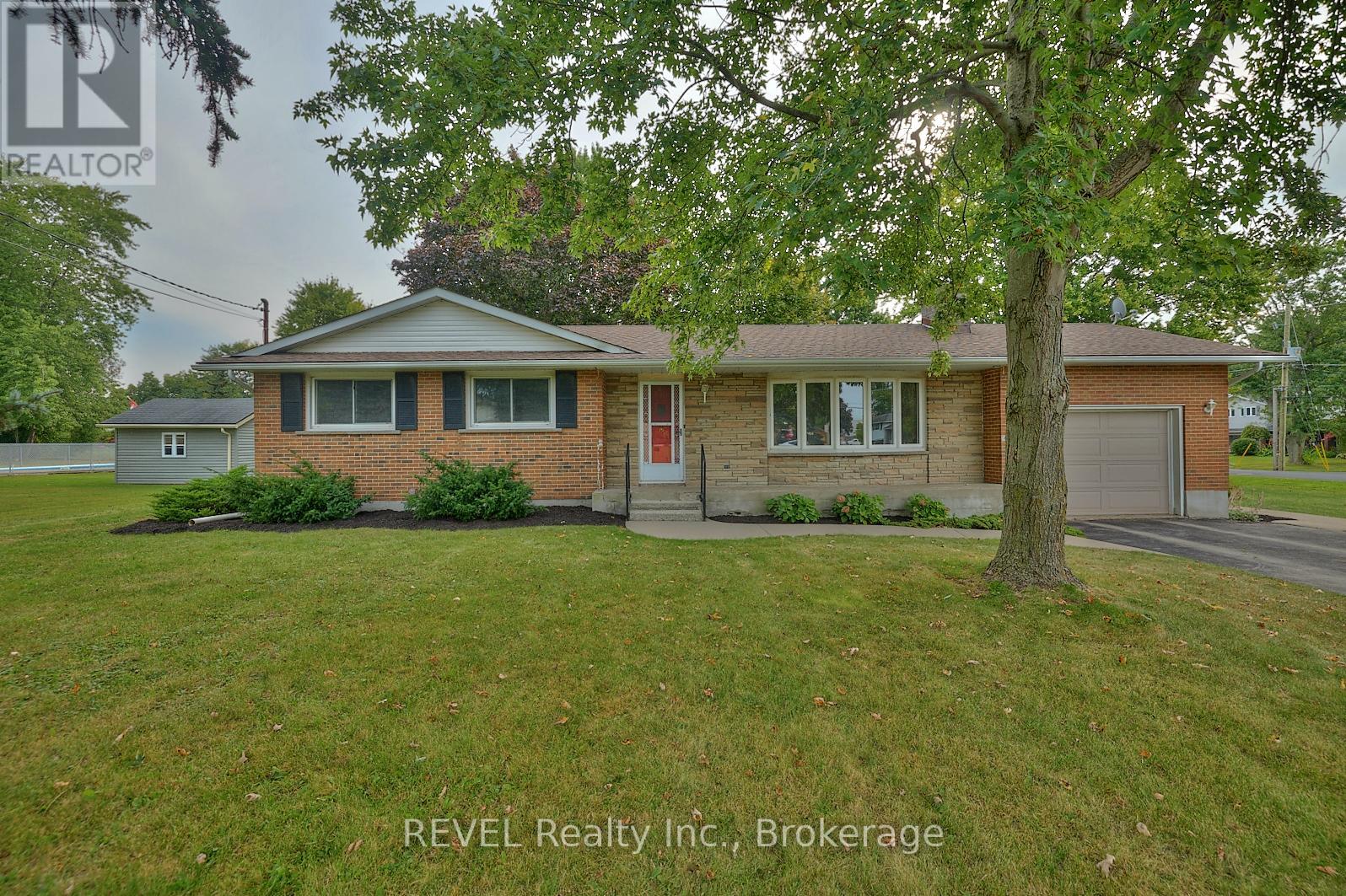 1112 KENNEDY DRIVE, fort erie (334 - crescent park), Ontario