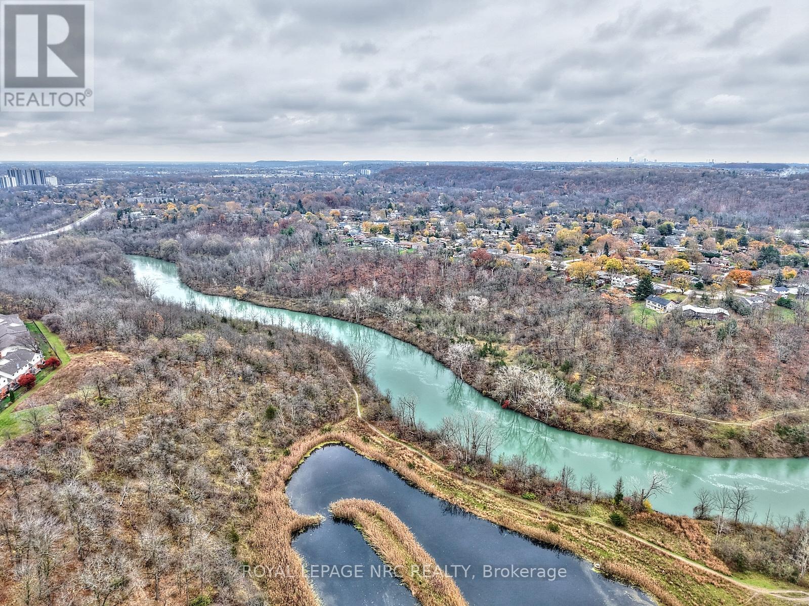 296a Pelham Road, St. Catharines (462 - Rykert/vansickle), Ontario  L2S 1Y2 - Photo 34 - X10430655