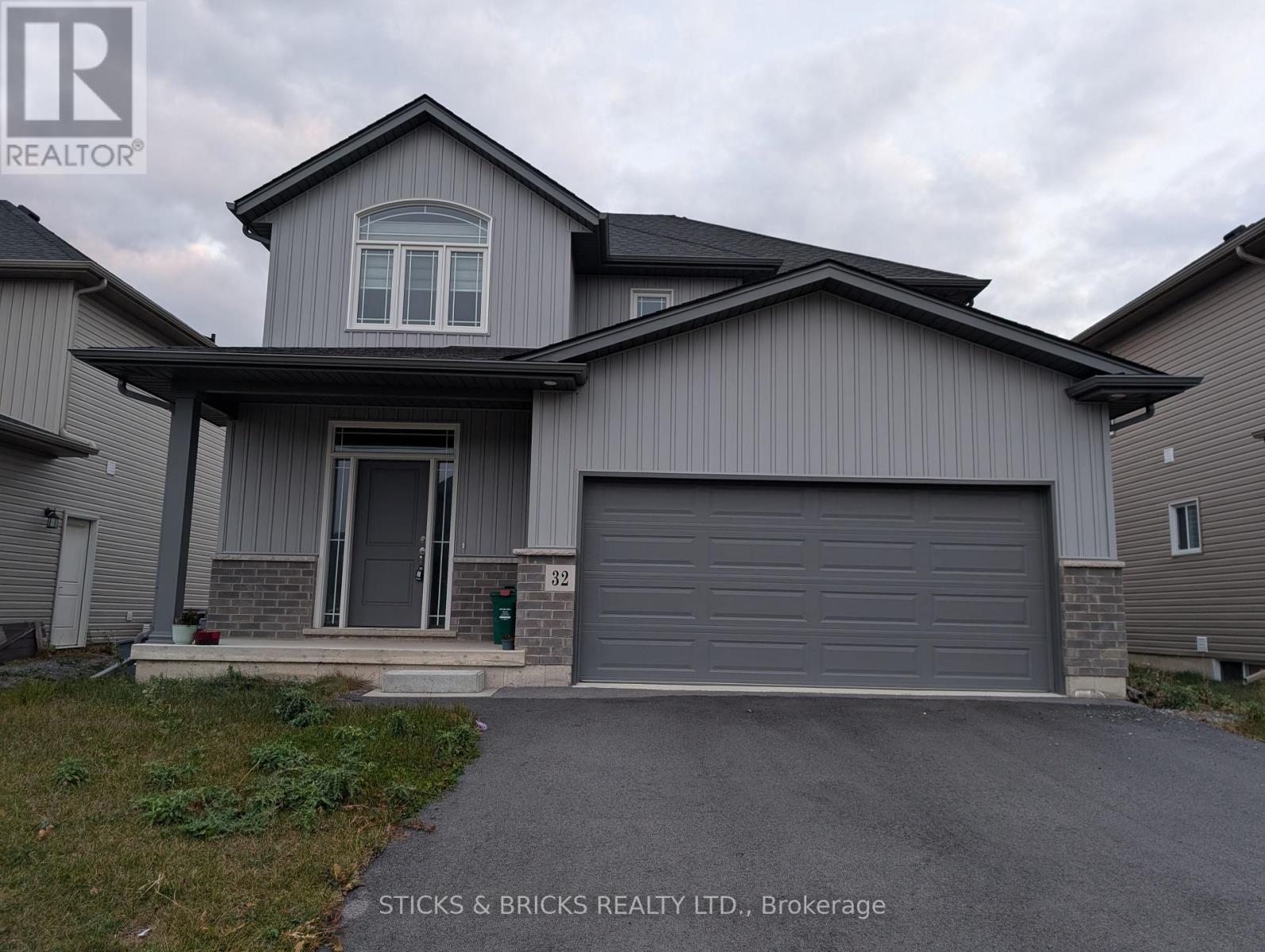 32 SPRING CREST WAY, thorold, Ontario