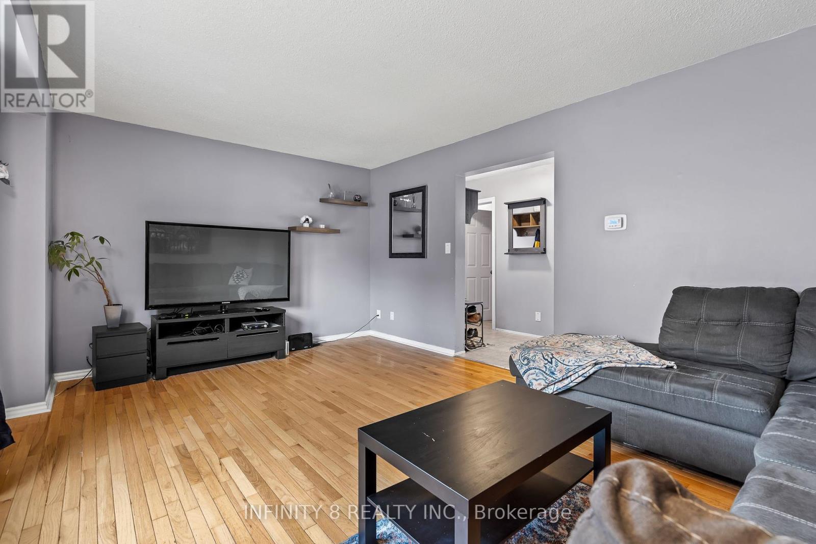 5938 Crimson Drive, Niagara Falls (220 - Oldfield), Ontario  L2G 7T7 - Photo 8 - X11821910