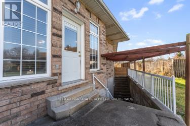 5199 Sherkston Road N, Port Colborne (874 - Sherkston), Ontario  L0S 1R0 - Photo 6 - X11824543