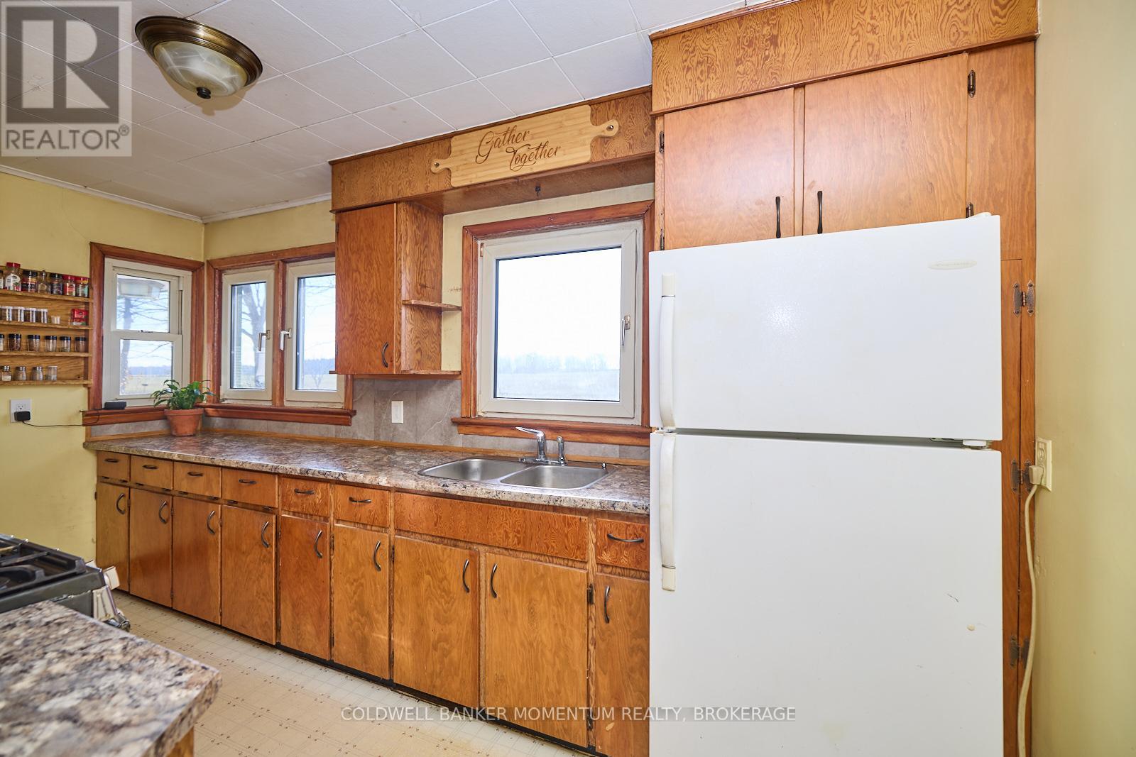 2046 Third Concession Road, Port Colborne (873 - Bethel), Ontario  L3K 5V5 - Photo 10 - X11884124