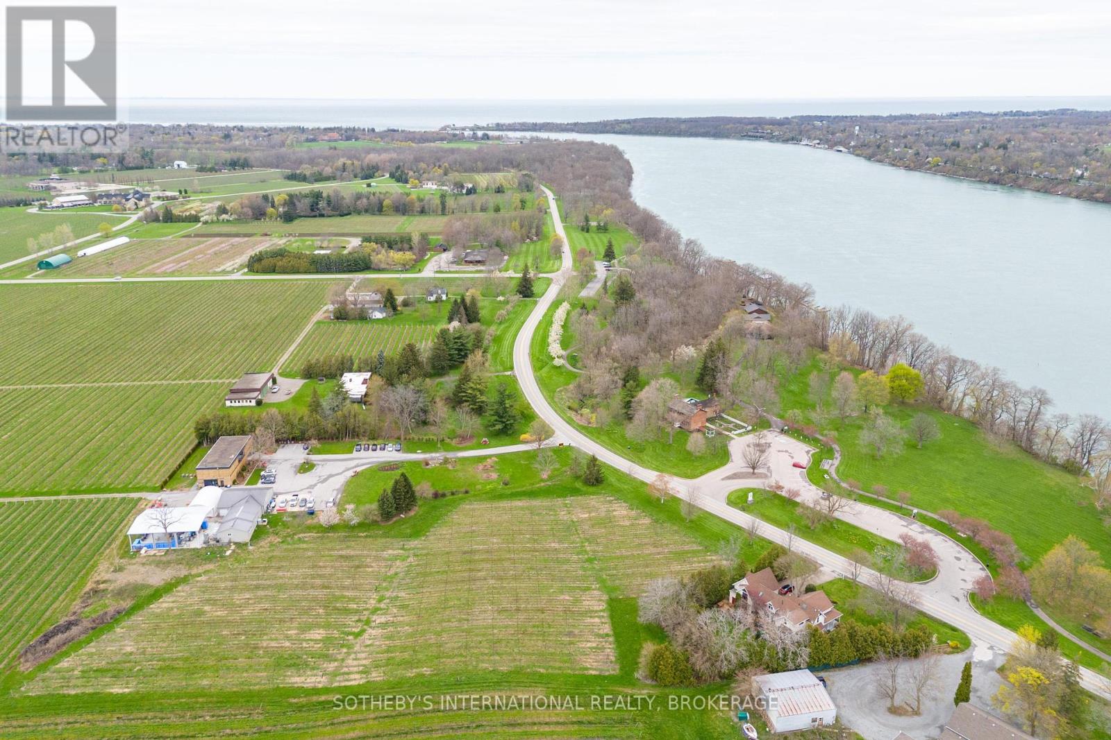 15936 Niagara River Parkway, Niagara-On-The-Lake, Ontario  L0S 1J0 - Photo 10 - X11891098