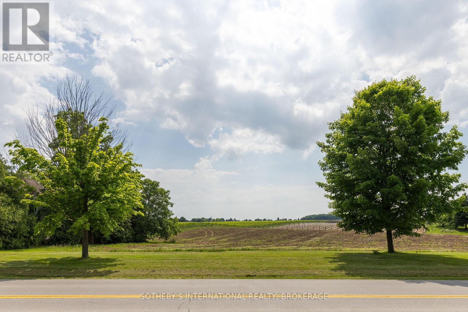 15936 Niagara River Parkway, Niagara-On-The-Lake, Ontario  L0S 1J0 - Photo 3 - X11891098