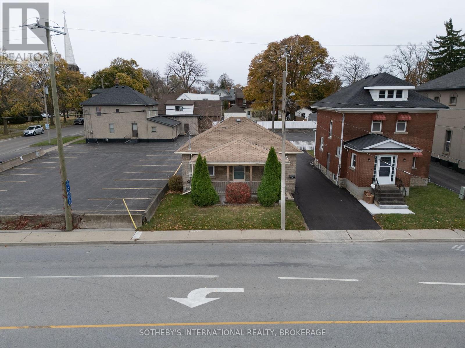 26 Ormond Street S, Thorold (557 - Thorold Downtown), Ontario  L2V 1Y4 - Photo 5 - X11895041