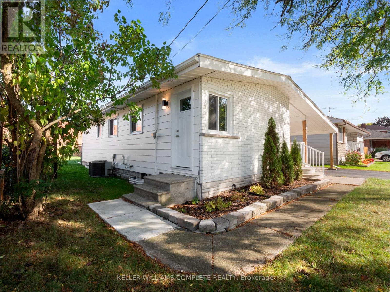 6763 Cooper Drive, Niagara Falls (220 - Oldfield), Ontario  L2G 3H9 - Photo 2 - X11895149