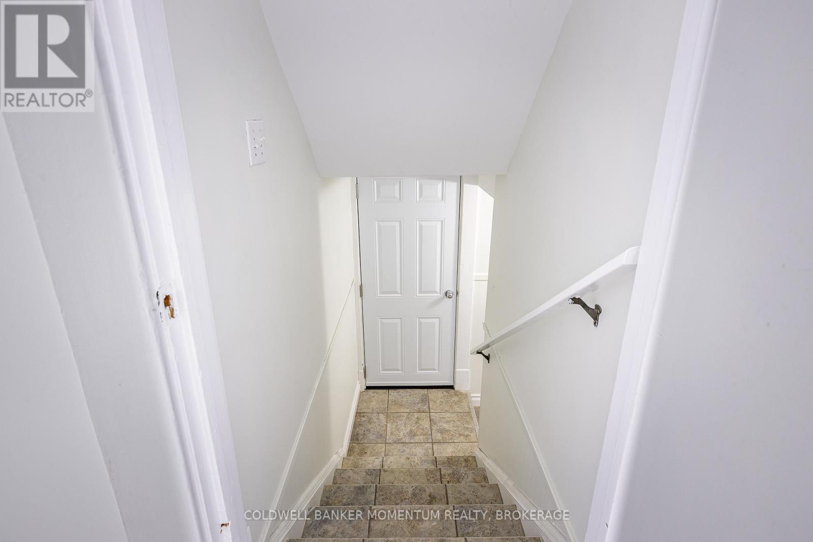 4759 Epworth Circle, Niagara Falls (210 - Downtown), Ontario  L2E 1E1 - Photo 17 - X11896934