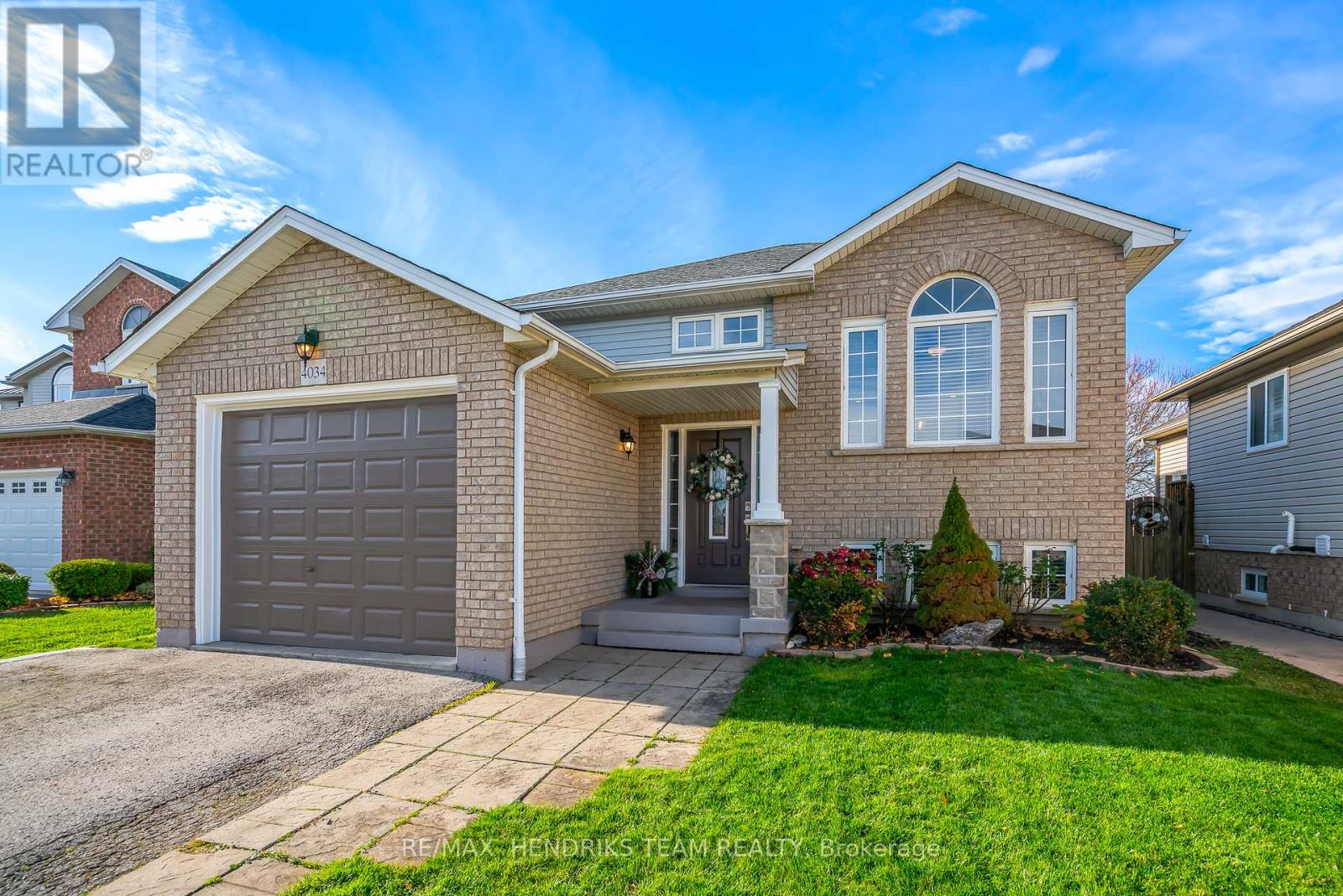 4034 Barry Drive, Lincoln (982 - Beamsville), Ontario  L3J 0M2 - Photo 4 - X11905612