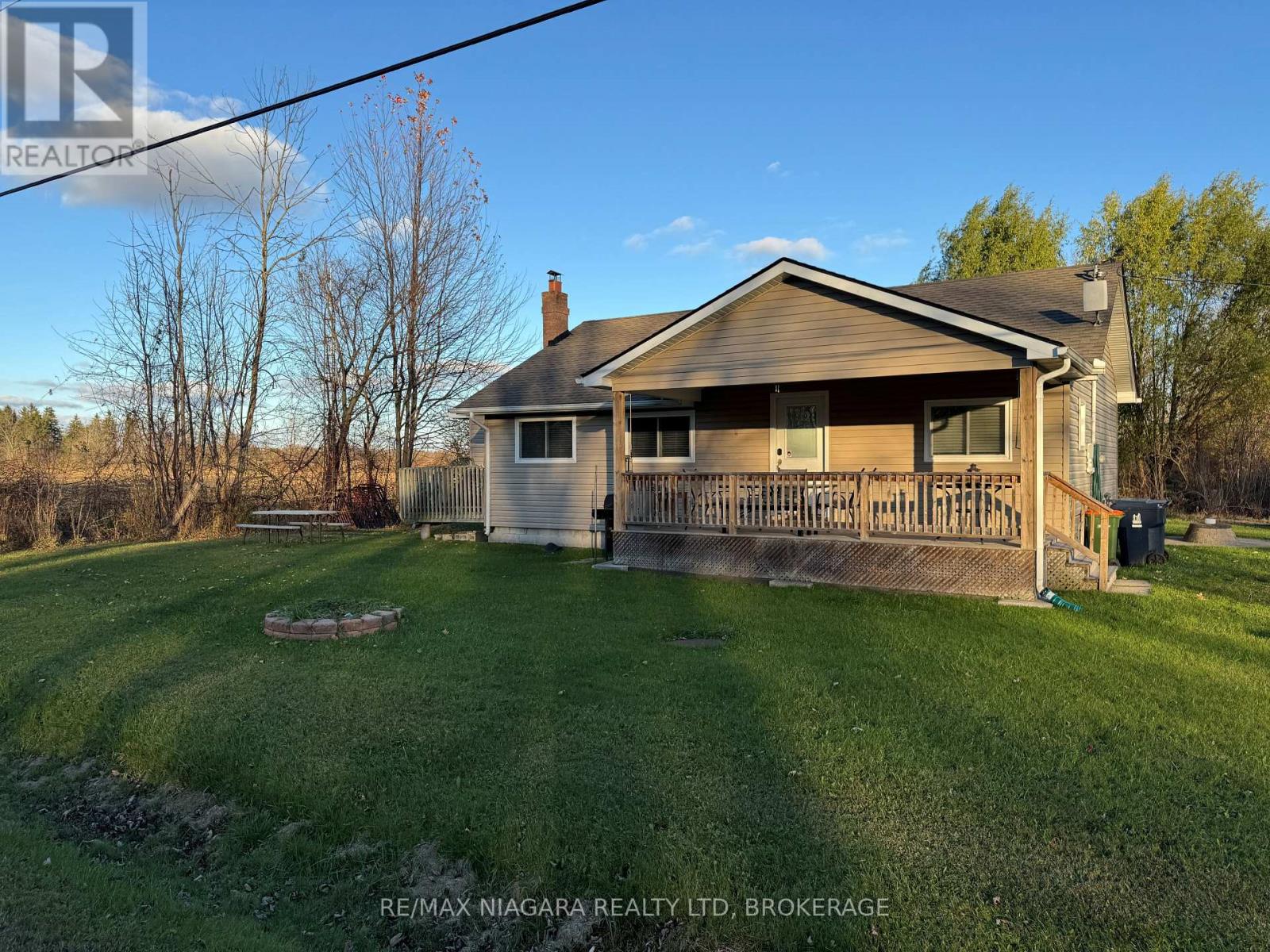 361 Pleasant Beach Road, Port Colborne (874 - Sherkston), Ontario  L0S 1R0 - Photo 2 - X11908767