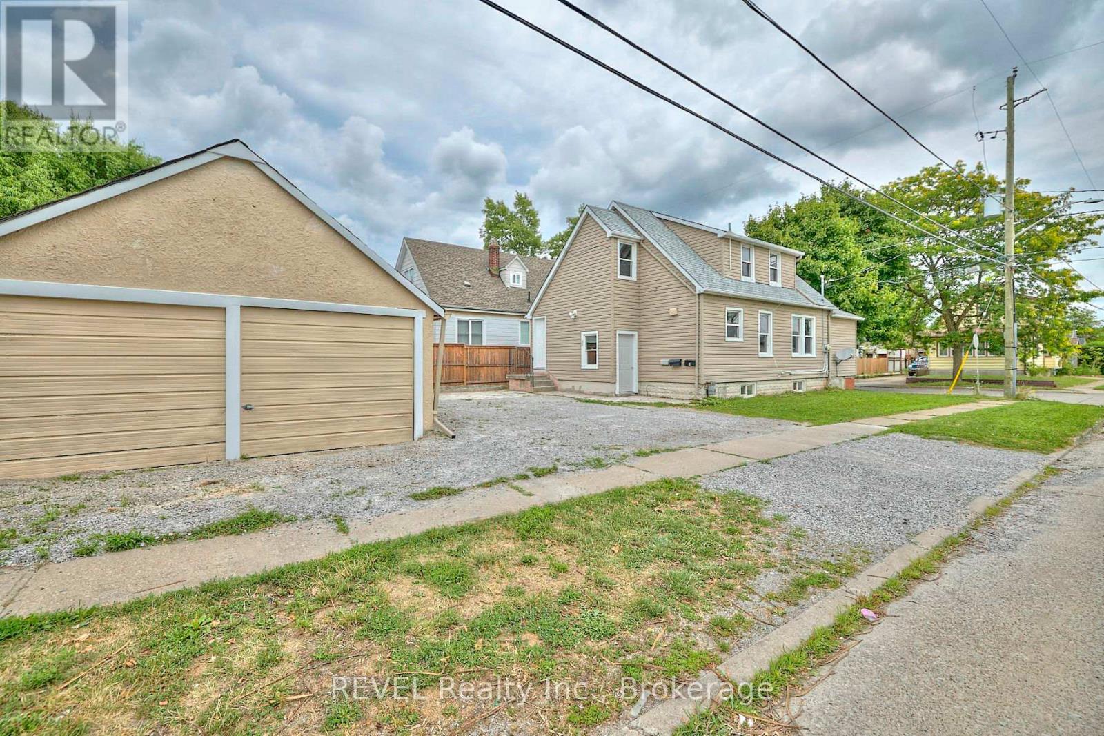 43 Cosby Avenue, St. Catharines (445 - Facer), Ontario  L2M 5R7 - Photo 2 - X11909918