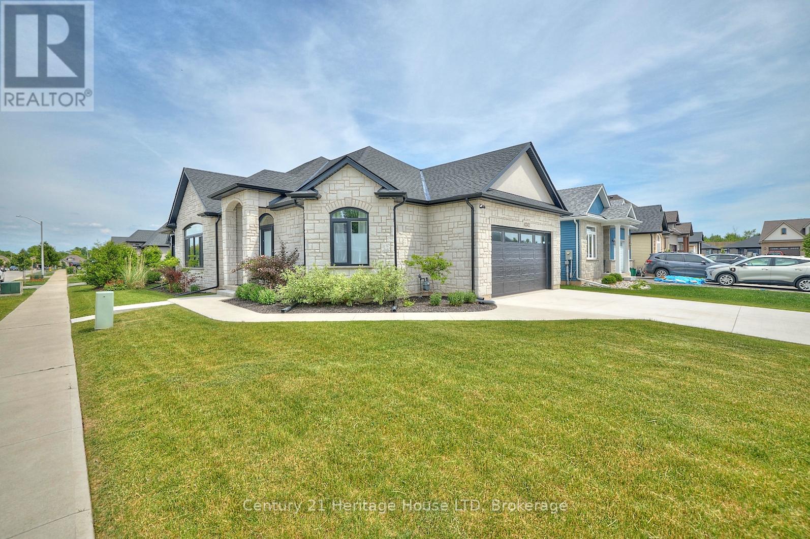 4242 VILLAGE CREEK DRIVE, fort erie (328 - stevensville), Ontario