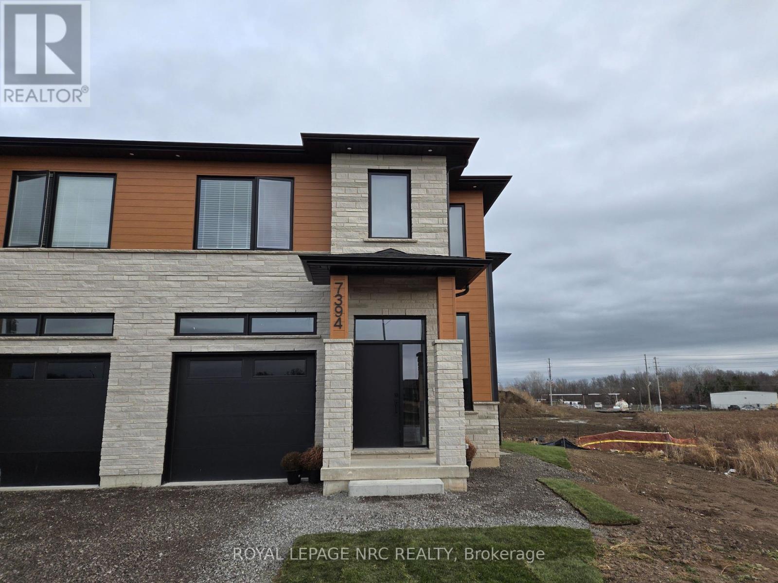 LOWER - 7392 SPLENDOUR DRIVE, niagara falls (222 - brown), Ontario