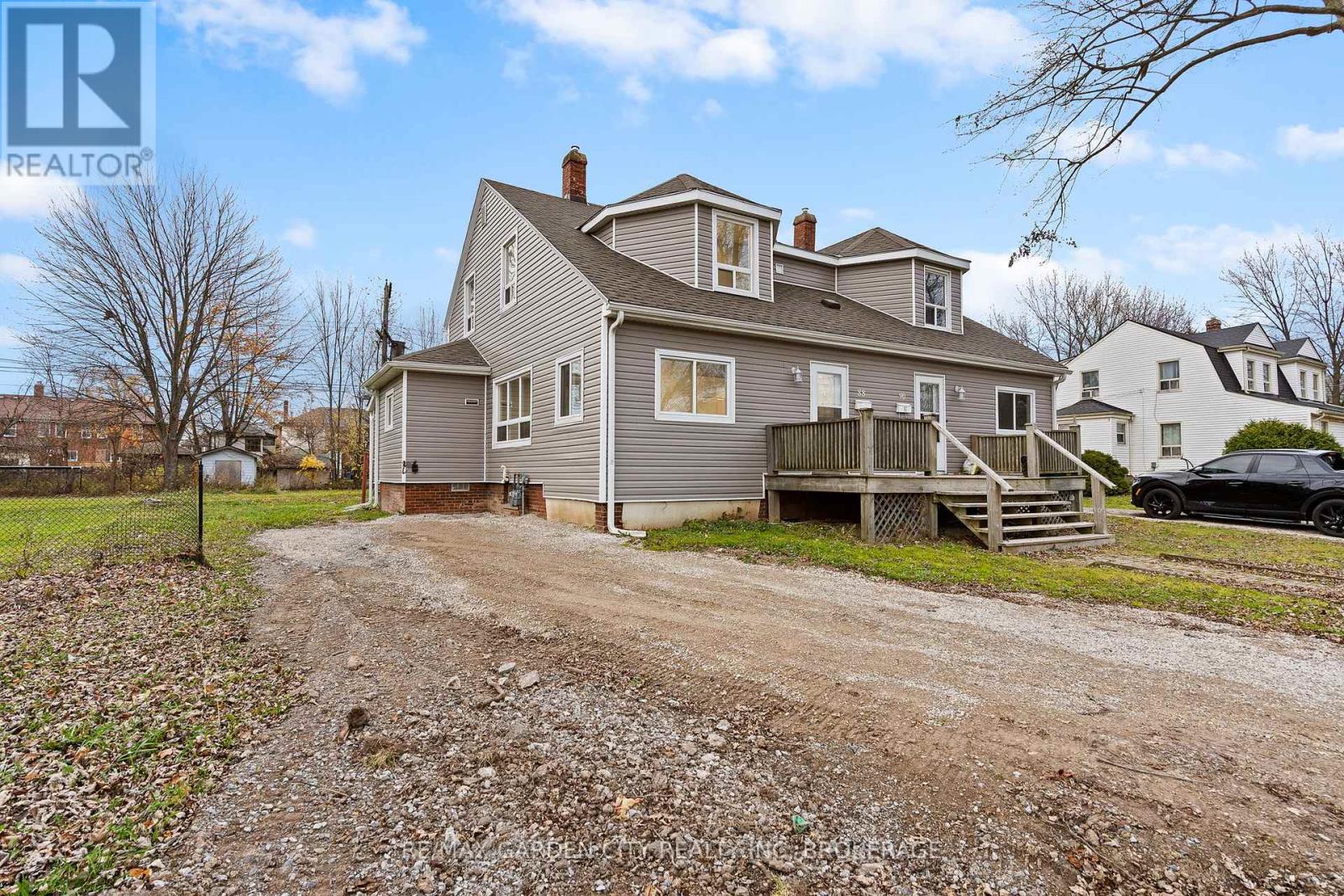 88 First Street, Welland (773 - Lincoln/crowland), Ontario  L3B 4R7 - Photo 5 - X11925391