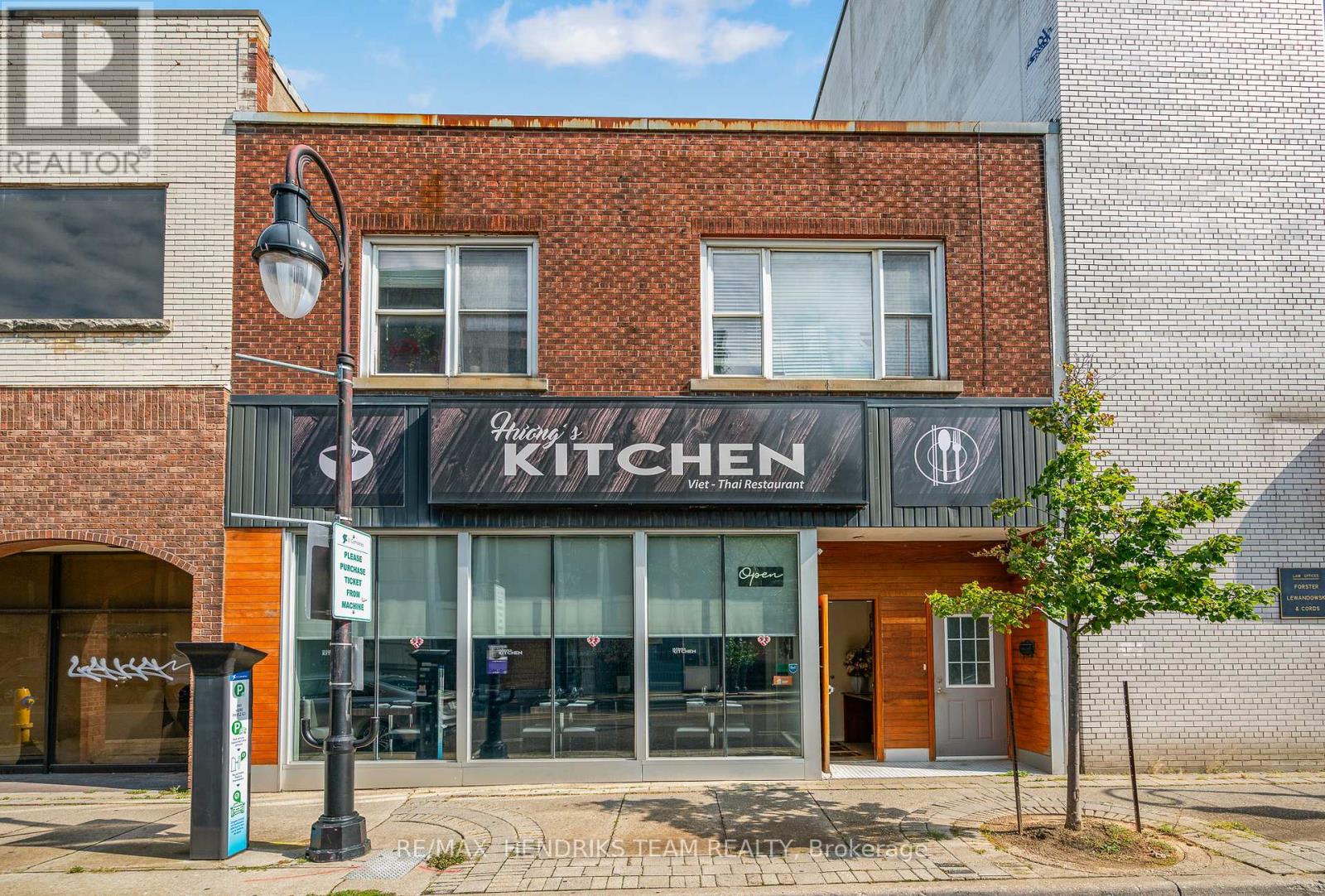 12 Queen Street, St. Catharines (451 - Downtown), Ontario  L2R 5G3 - Photo 3 - X11926631