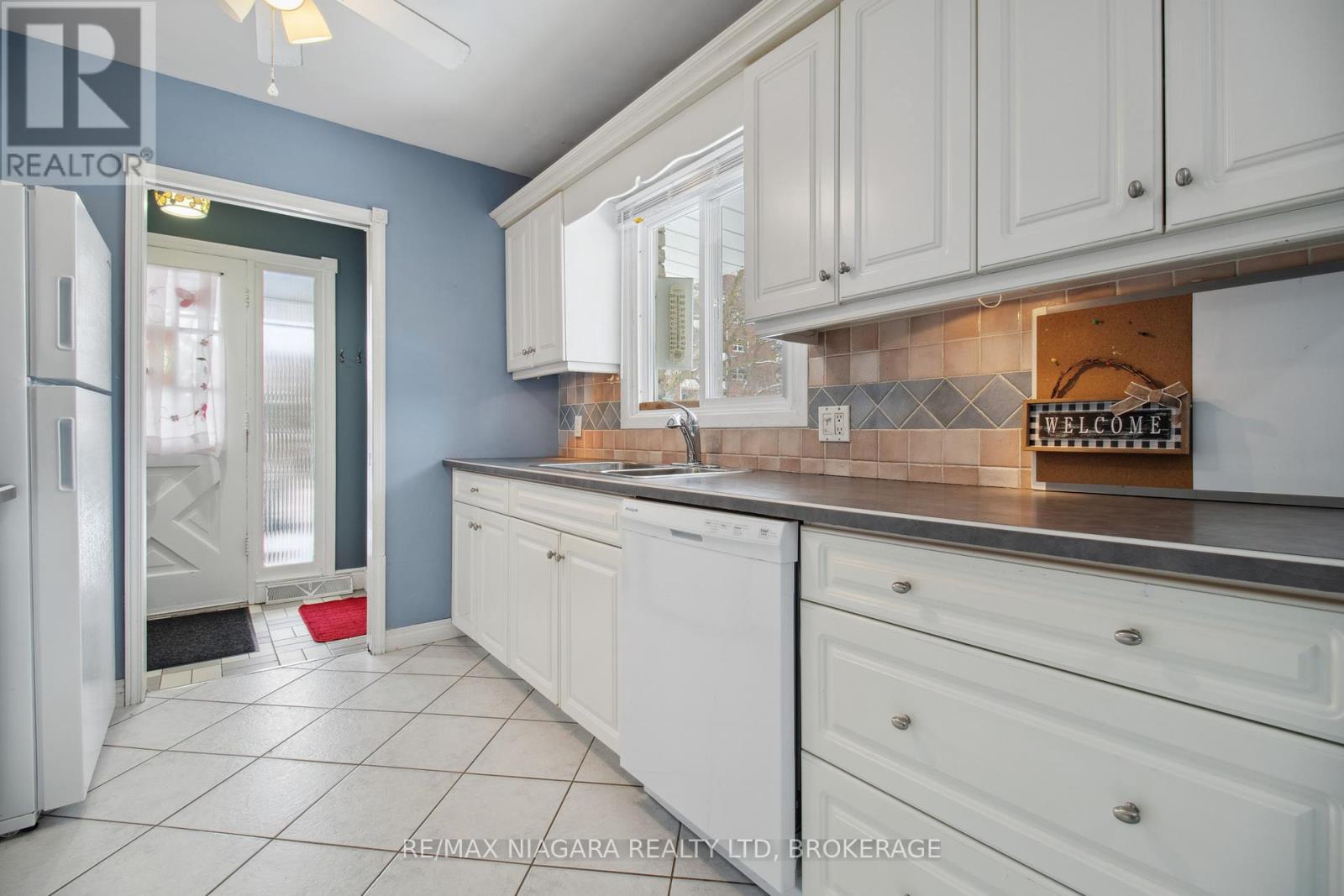 Unit 1 - 34 Leaside Drive, St. Catharines (444 - Carlton/bunting), Ontario  L2M 4G5 - Photo 12 - X11941726