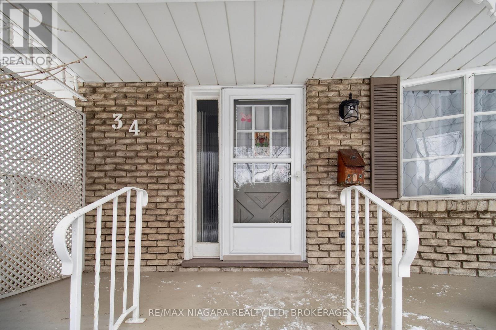 Unit 1 - 34 Leaside Drive, St. Catharines (444 - Carlton/bunting), Ontario  L2M 4G5 - Photo 2 - X11941726