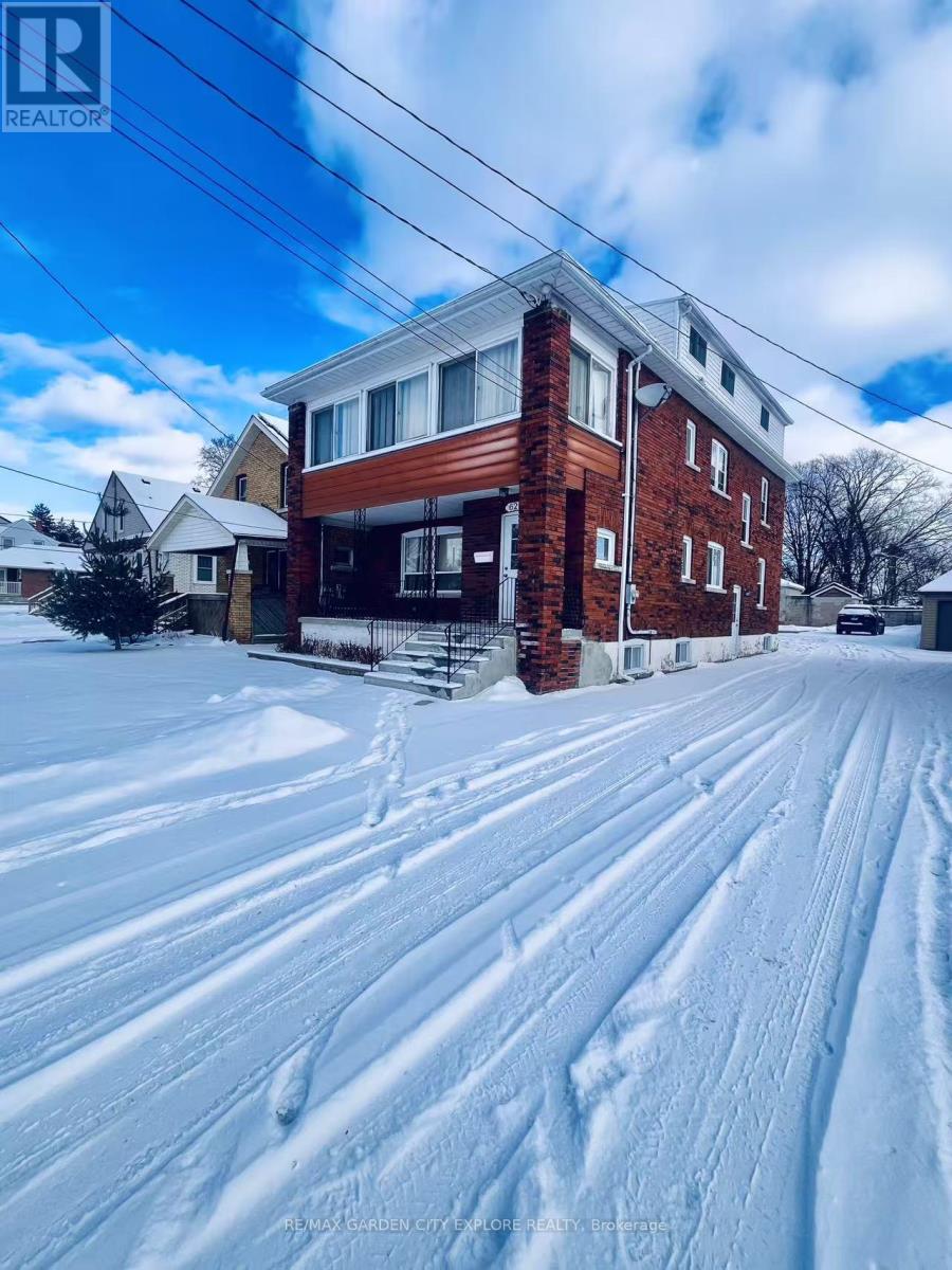 6296 Orchard Avenue, Niagara Falls (216 - Dorchester), Ontario  L2G 4H1 - Photo 3 - X11942288